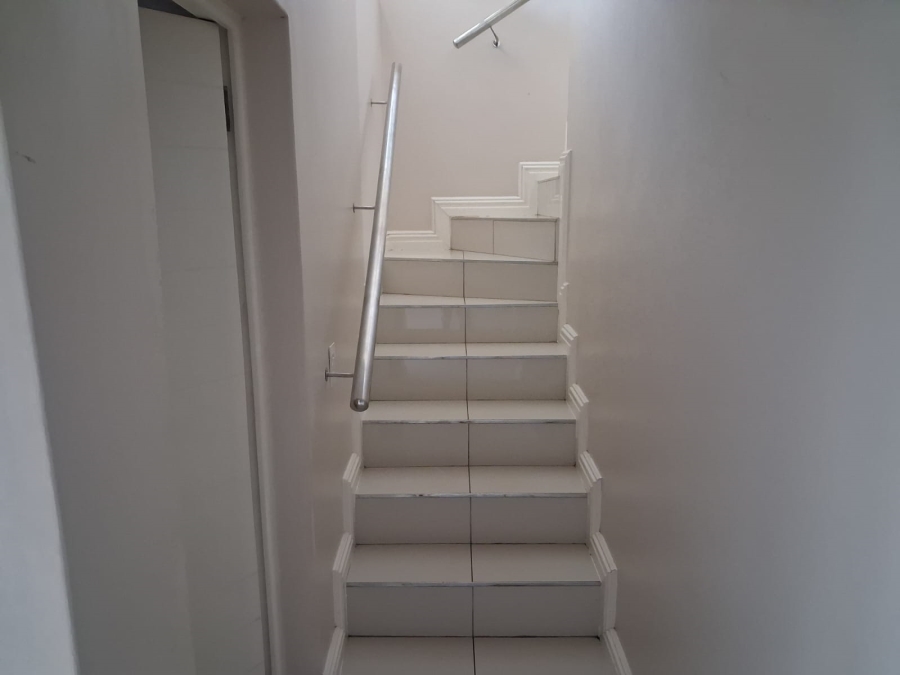 To Let 3 Bedroom Property for Rent in Winterstrand Eastern Cape